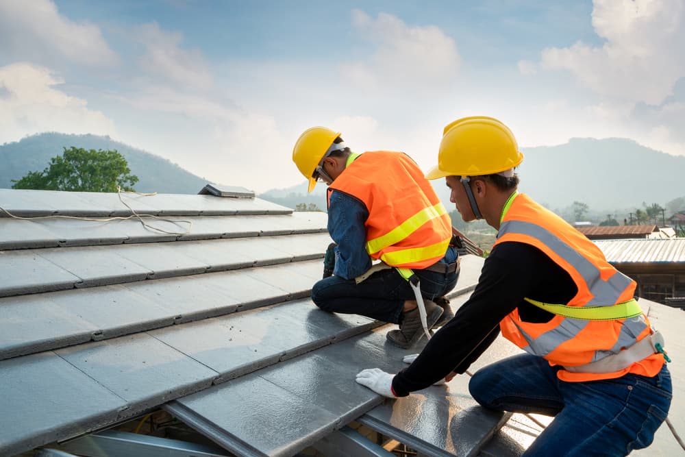 roof repair in Roseburg North OR